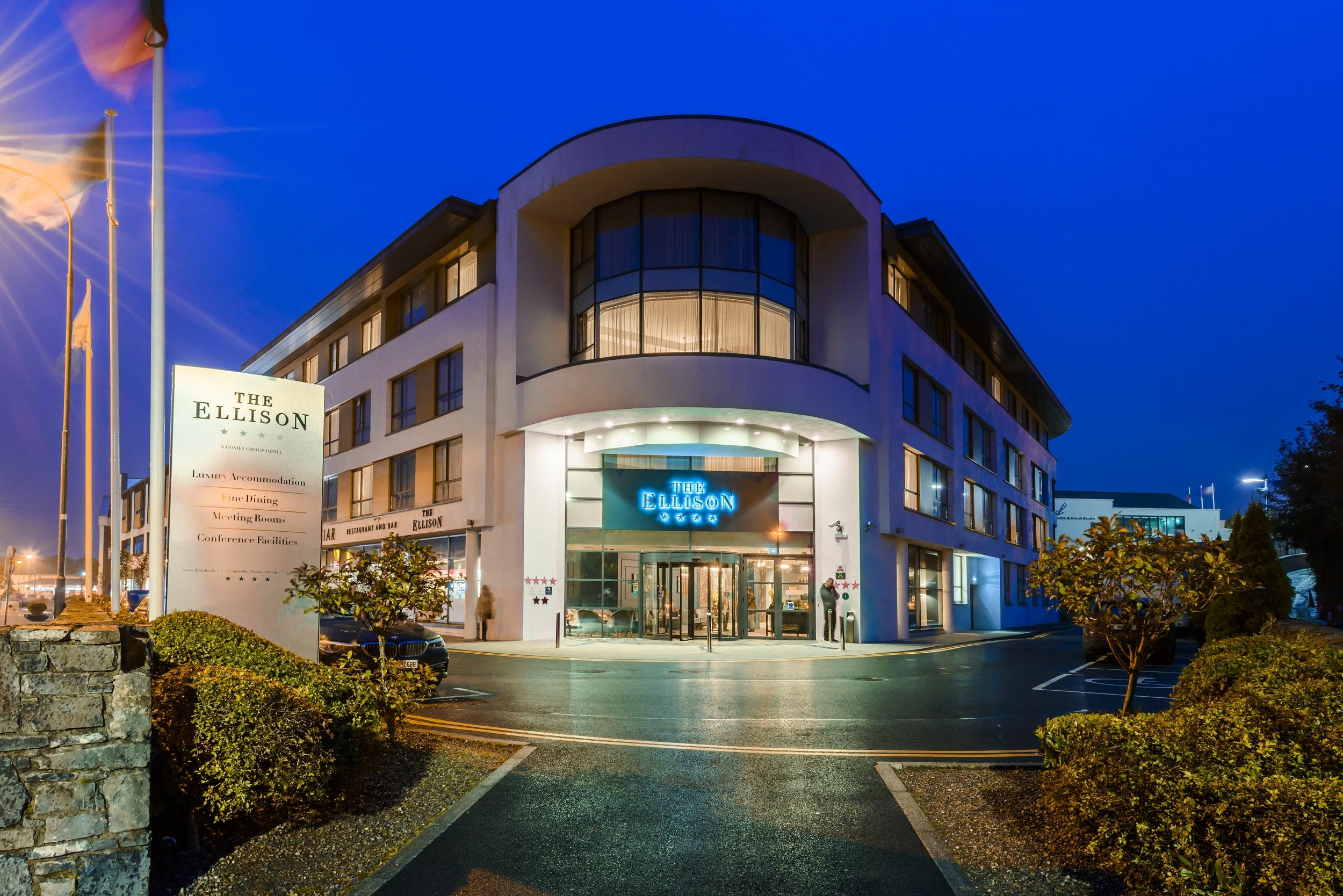 The Ellison Hotel Castlebar Buitenkant foto